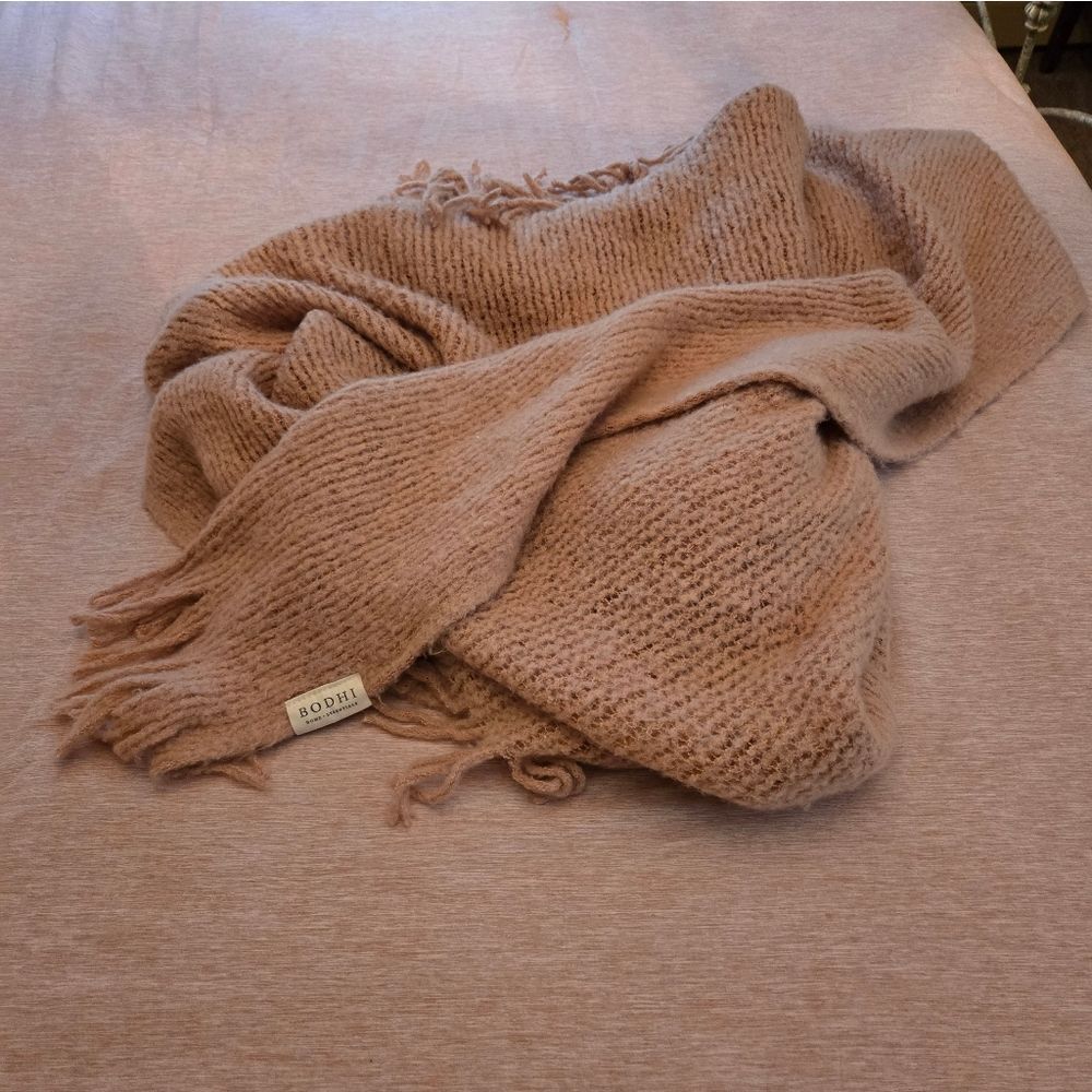 Home Essentials Rose Color Throw Blanket